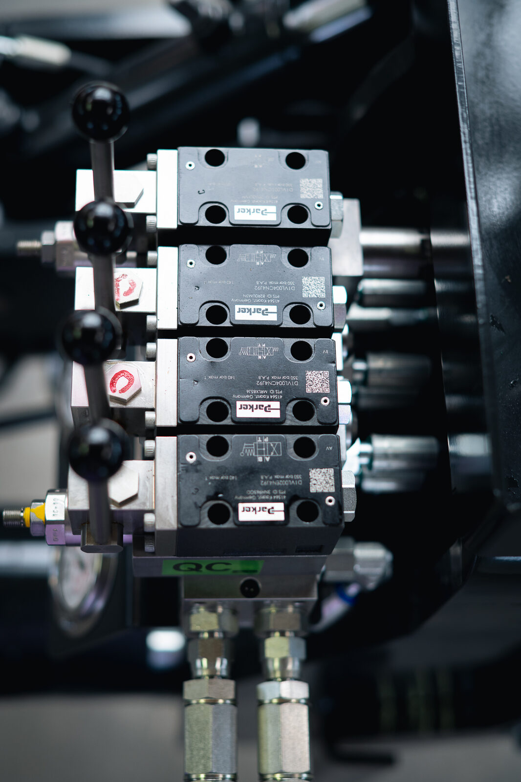 Hydraulic valve block.